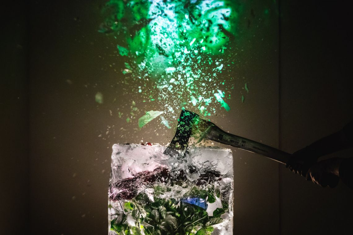 Francesco Kiais, "Anam Cara – Dwelling Body", Venice International Performance Art Week, Palazzo Mora, Venice, 2018 © Guido Mencari