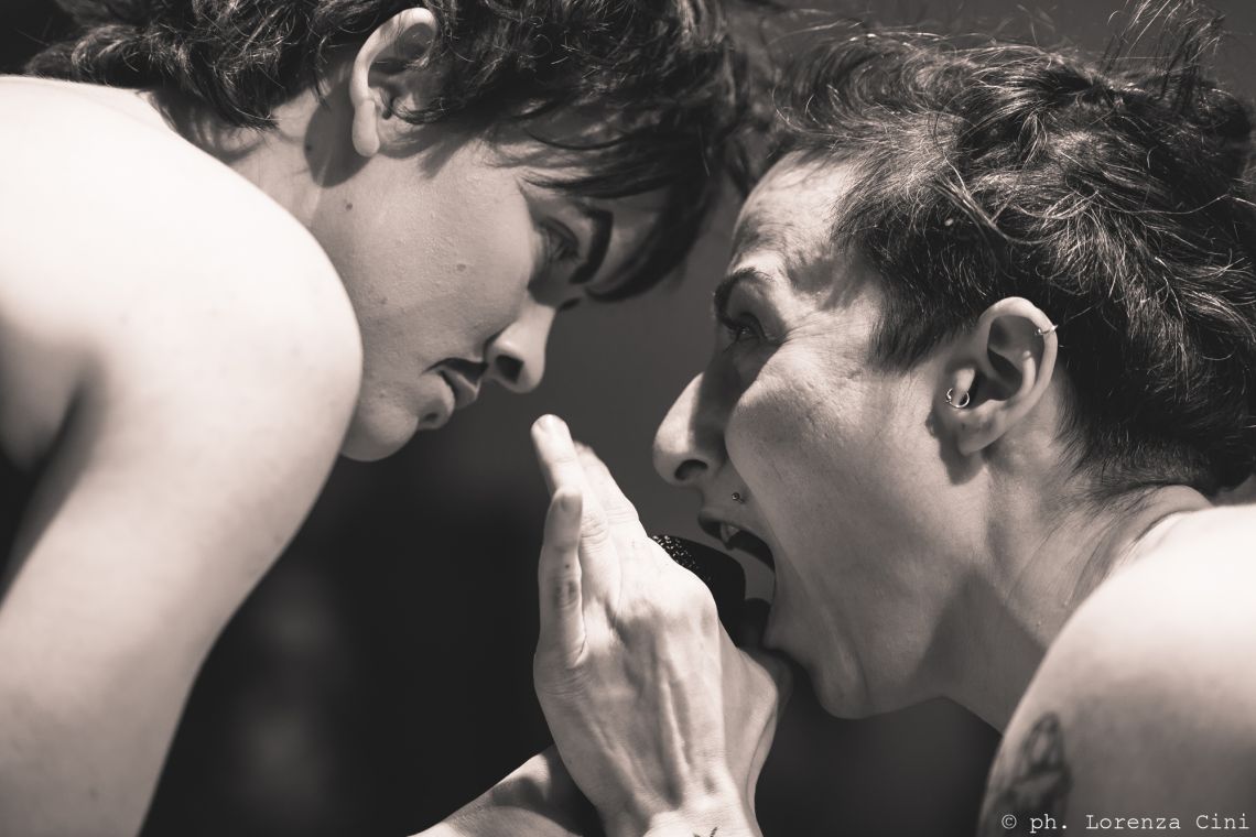 Collective performance opera "Come Home" – VestAndPage, Venice International Performance Art Week 2017, Co-Creation Live Factory, Photograph © Lorenza Cini