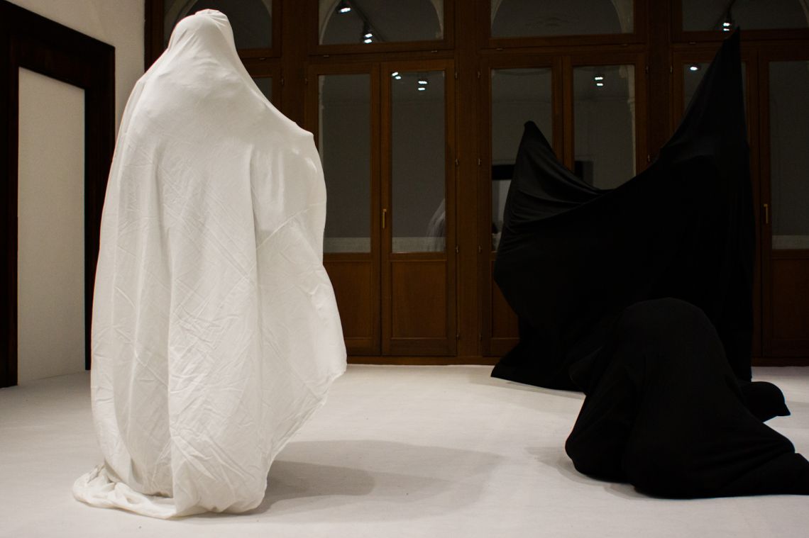 Yoko Ono, participatory installation Night and Day for Venice (2012) and Event scores, printed matter, exhibition view at the VENICE INTERNATIONAL PERFORMANCE ART WEEK 2012. Images © Monika Sobczak.