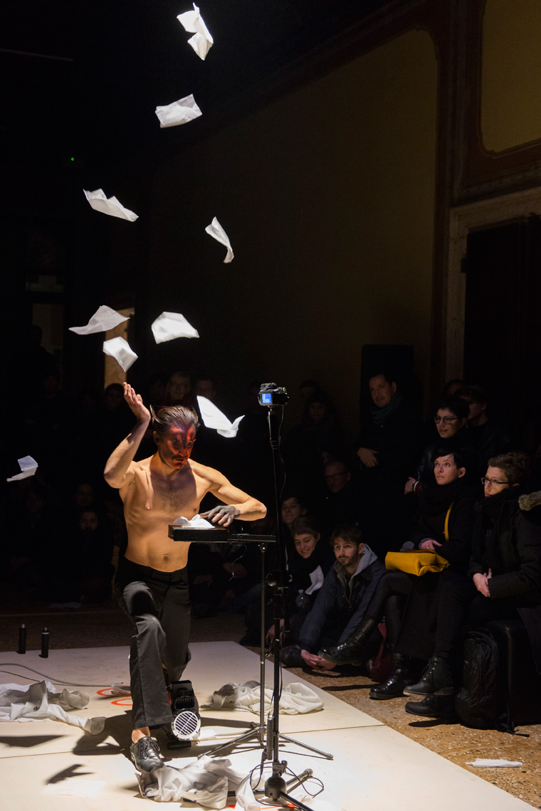 Arti Grabowski, Wrong way, right direction. Venice International Performance Art Week (2014). Photograph by Monika Sobczak.