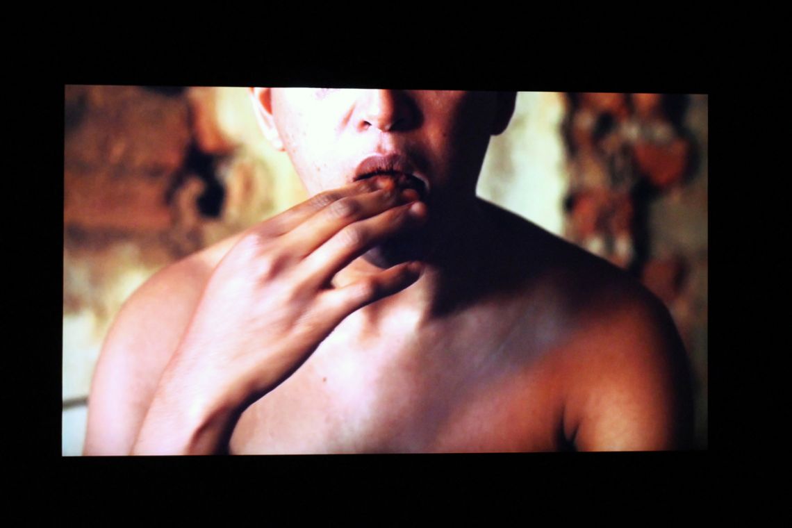 Lerato Shadi. Exhibition view of the video Matsogo (2013) at the III Venice International Performance Art Week 2016. Image © VestAndPage.